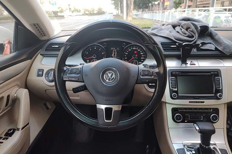 Used Volkswagen CC 2010 2.0 TSI Fashion Edition Steering Wheel