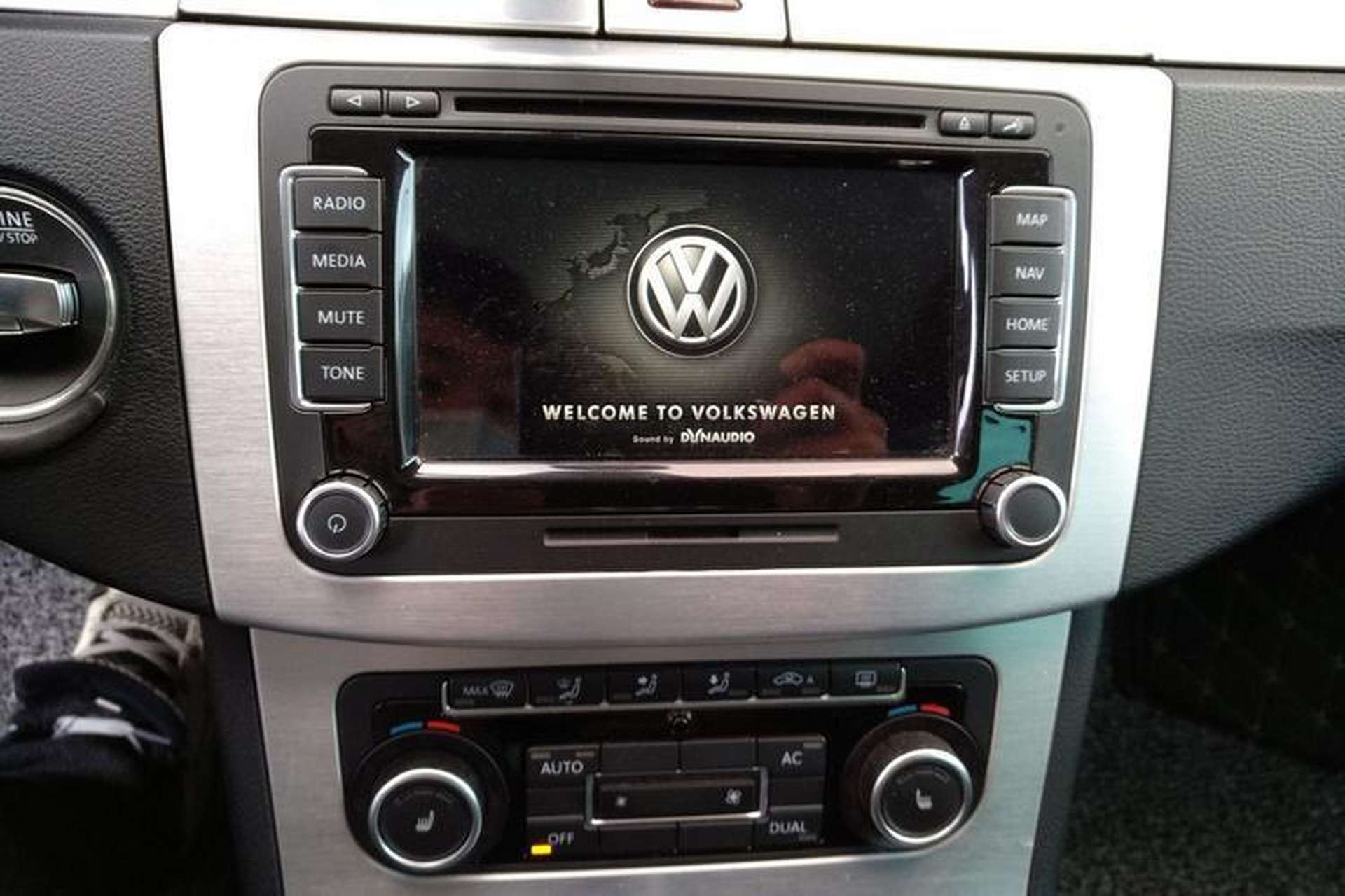 Used Volkswagen CC 2011 2.0 TSI Luxury Edition Audio And AC Panel