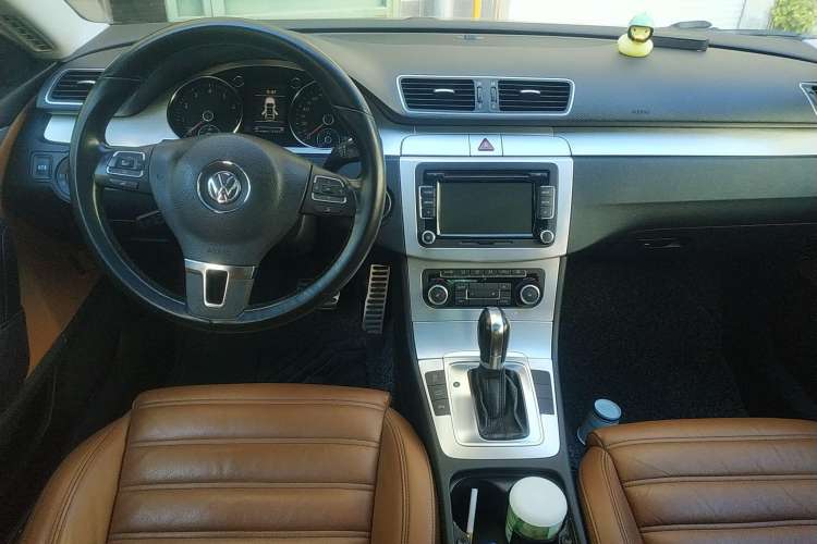 Used Volkswagen CC 2011 1.8TSI Luxury Model Center Console