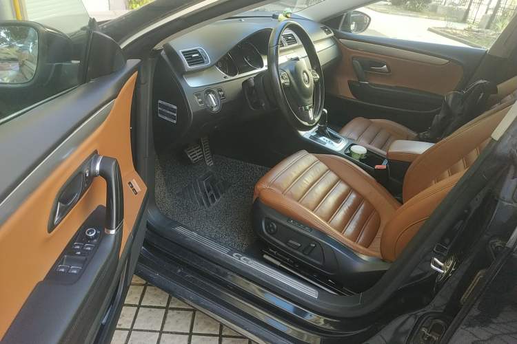 Used Volkswagen CC 2011 1.8TSI Luxury Model Driver Seat
