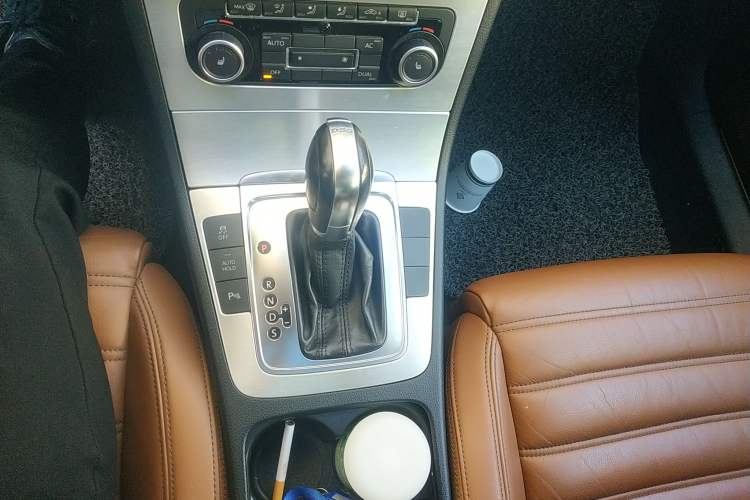 Used Volkswagen CC 2011 1.8TSI Luxury Model Gear Lever