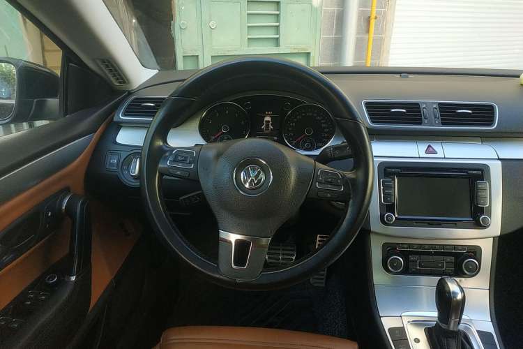 Used Volkswagen CC 2011 1.8TSI Luxury Model Steering Wheel