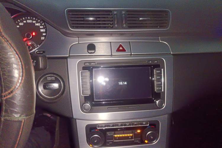 Used Volkswagen CC 2011 2.0 TSI Ultimate Edition Audio And AC Panel