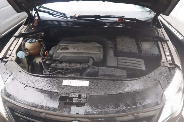 Used Volkswagen CC 2011 1.8TSI Luxury Model Engine Bay
