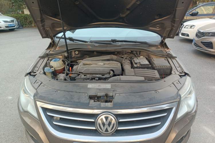 Used Volkswagen CC 2011 2.0 TSI Ultimate Edition Engine Bay