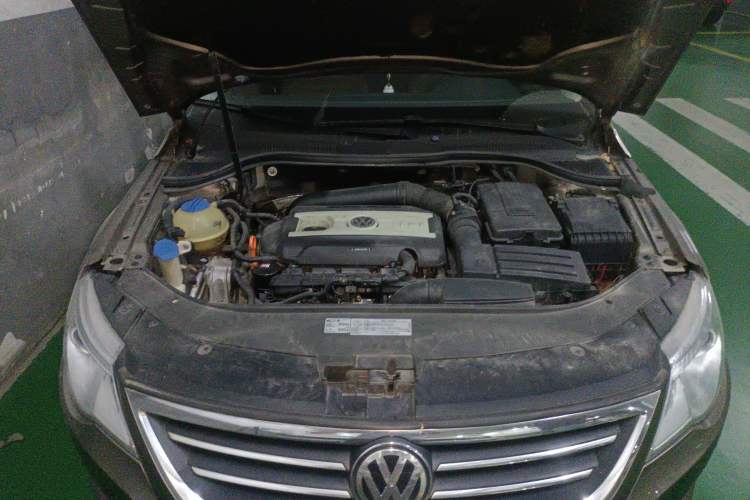 Used Volkswagen CC 2011 2.0 TSI Ultimate Edition Engine Bay