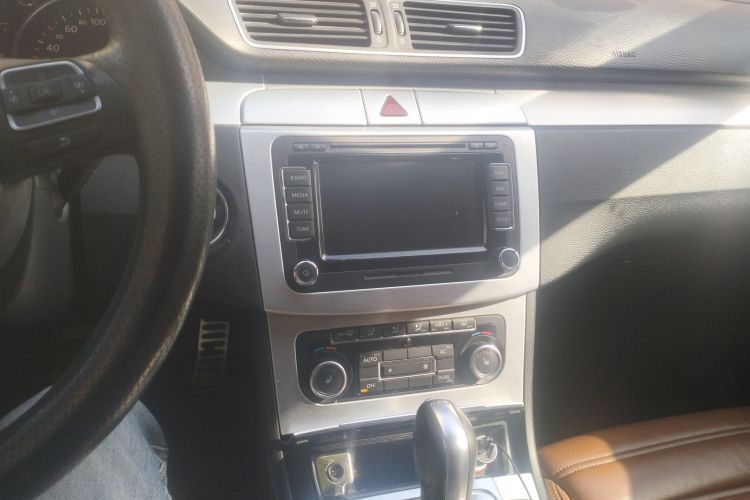 Used Volkswagen CC 2011 2.0 TSI Ultimate Edition Audio And AC Panel