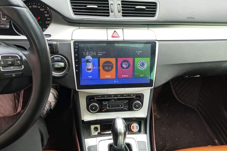 Used Volkswagen CC 2011 2.0 TSI Ultimate Edition Audio And AC Panel