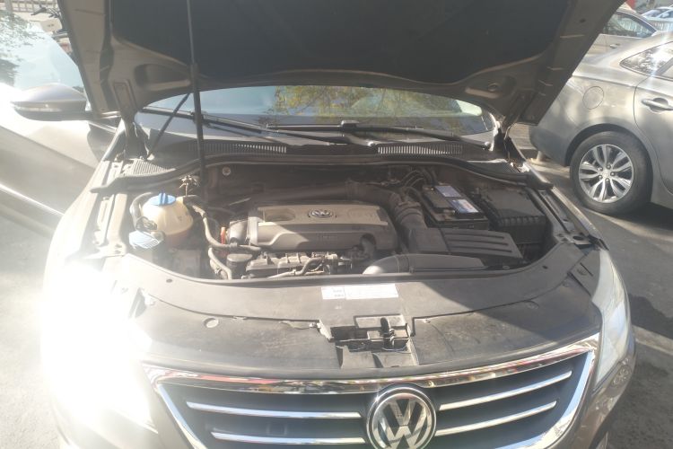 Used Volkswagen CC 2011 2.0 TSI Ultimate Edition Engine Bay