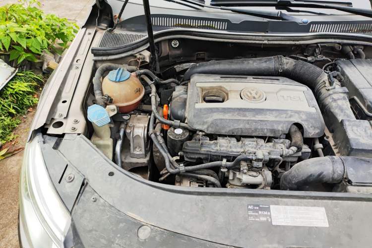 Used Volkswagen CC 2011 2.0 TSI Ultimate Edition Engine Bay Right
