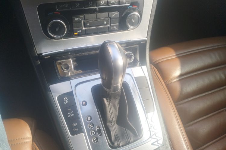 Used Volkswagen CC 2011 2.0 TSI Ultimate Edition Gear Lever