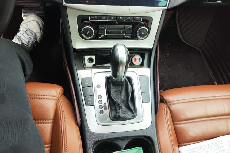 Used Volkswagen CC 2011 2.0 TSI Ultimate Edition Gear Lever