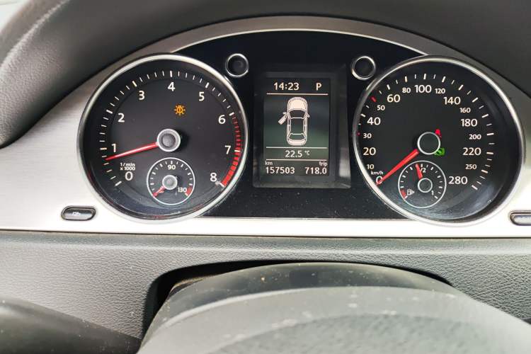 Used Volkswagen CC 2011 2.0 TSI Ultimate Edition Odometer Close Up