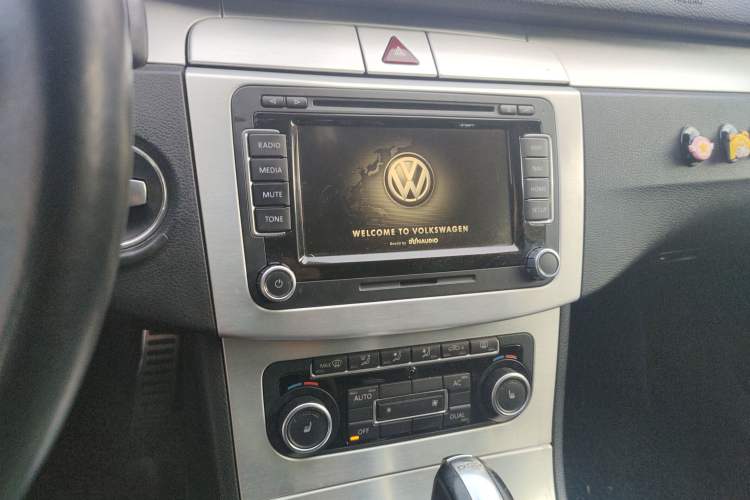 Used Volkswagen CC 2011 2.0 TSI Ultimate Edition Audio And AC Panel