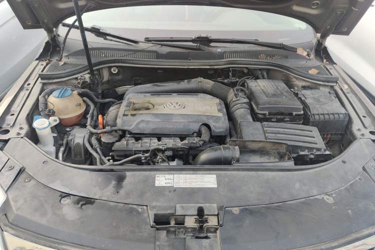 Used Volkswagen CC 2011 2.0 TSI Ultimate Edition Engine Bay