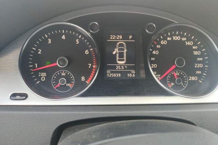 Used Volkswagen CC 2011 2.0 TSI Ultimate Edition Odometer Close Up
