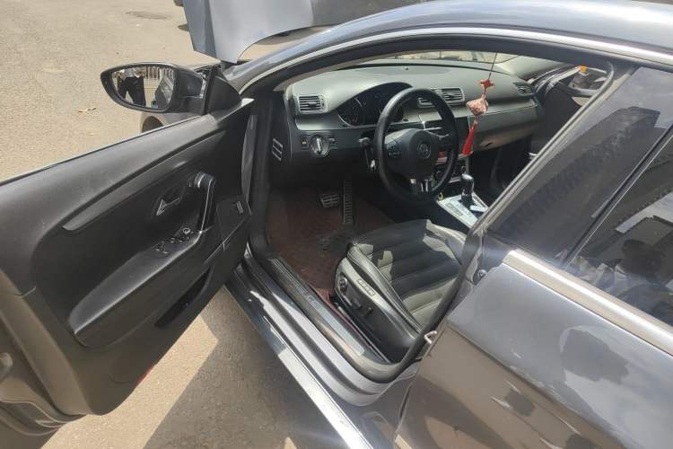 Used Volkswagen CC 2011 2.0 TSI Ultimate Edition Driver Seat