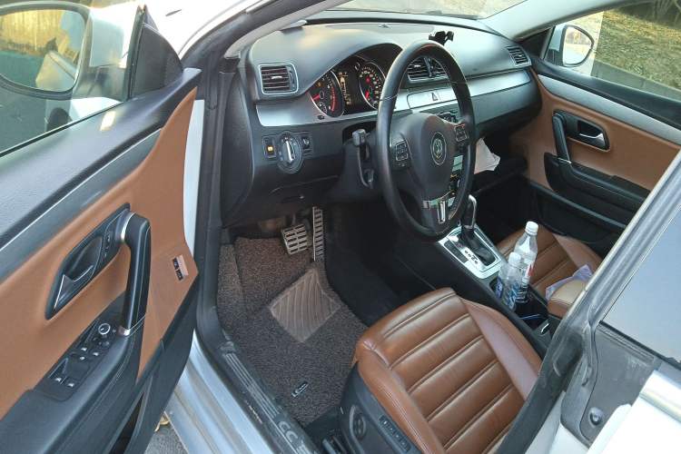 Used Volkswagen CC 2011 2.0 TSI Luxury Edition Driver Seat