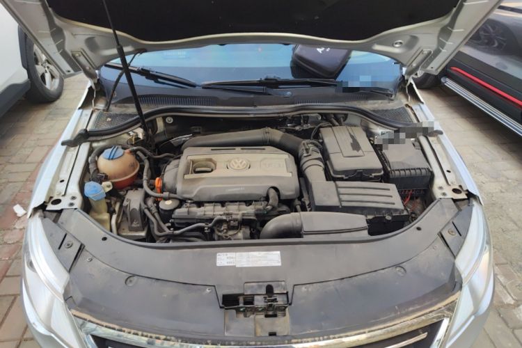Used Volkswagen CC 2011 1.8TSI Luxury Model Engine Bay