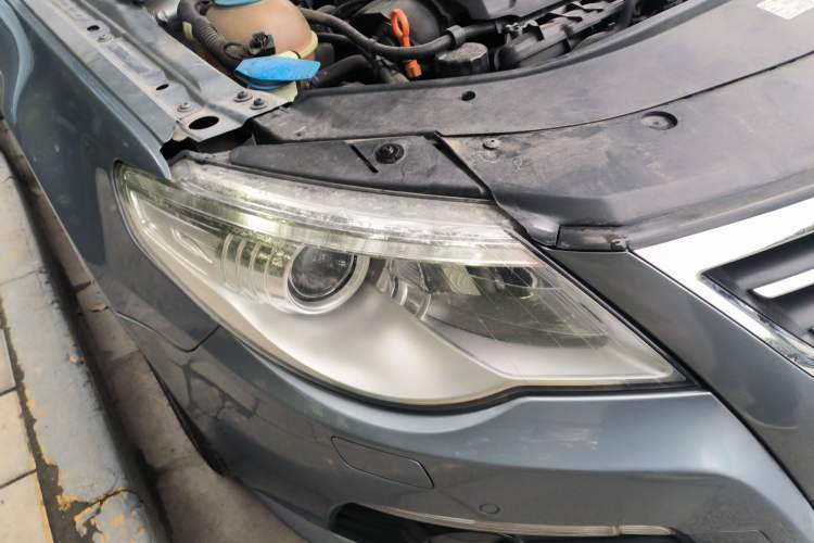 Used Volkswagen CC 2011 1.8TSI Luxury Model Right Front Headlight