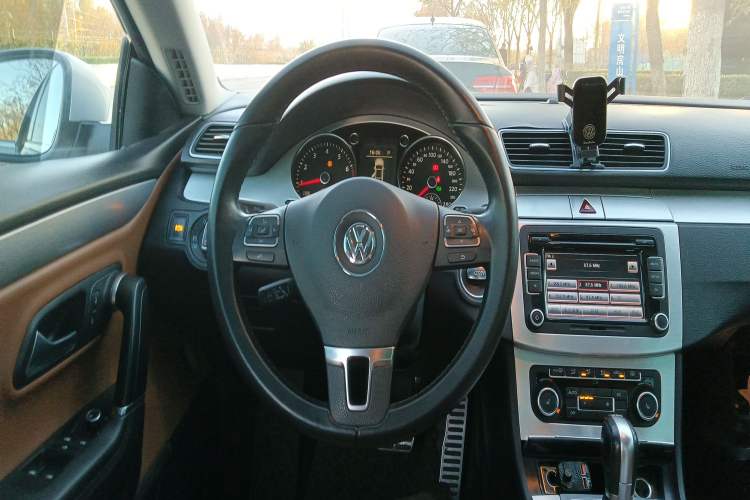 Used Volkswagen CC 2011 2.0 TSI Luxury Edition Steering Wheel