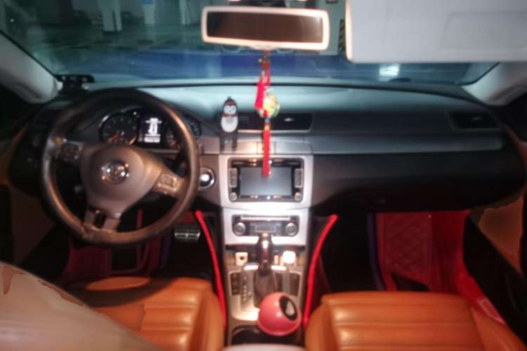 Used Volkswagen CC 2011 1.8 TSI Prestige Model Center Console