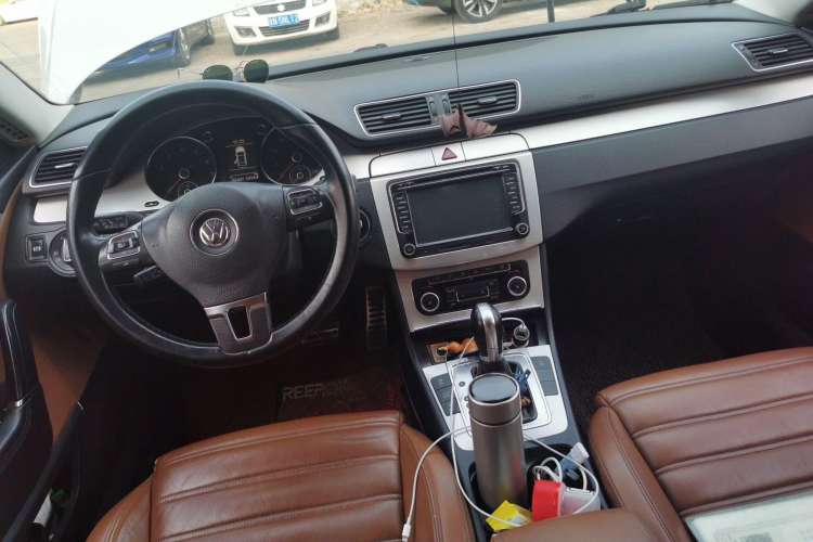 Used Volkswagen CC 2011 2.0 TSI Ultimate Edition Center Console