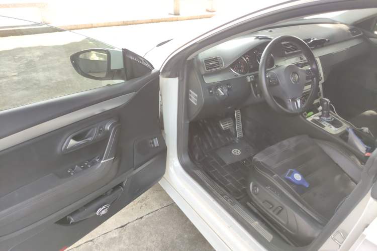 Used Volkswagen CC 2011 1.8TSI Luxury Model Driver Seat