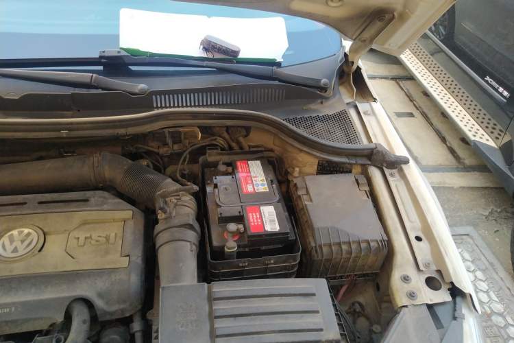 Used Volkswagen CC 2011 2.0 TSI Ultimate Edition Engine Bay Left