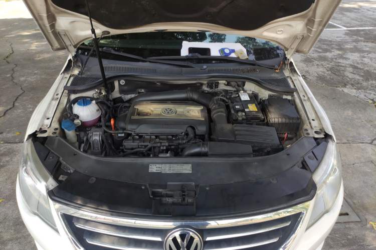 Used Volkswagen CC 2011 1.8TSI Luxury Model Engine Bay