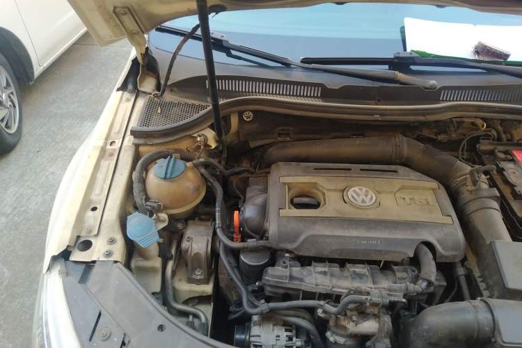 Used Volkswagen CC 2011 2.0 TSI Ultimate Edition Engine Bay Right