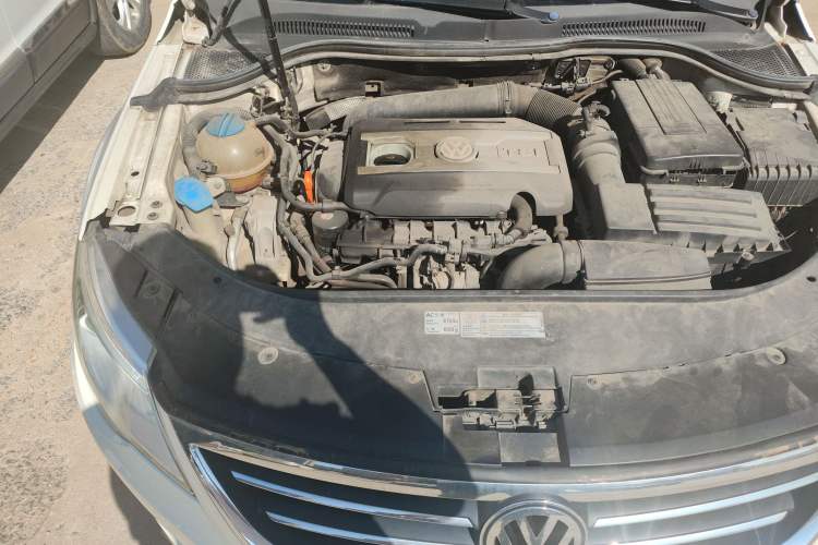 Used Volkswagen CC 2011 1.8TSI Luxury Model Engine Bay Right