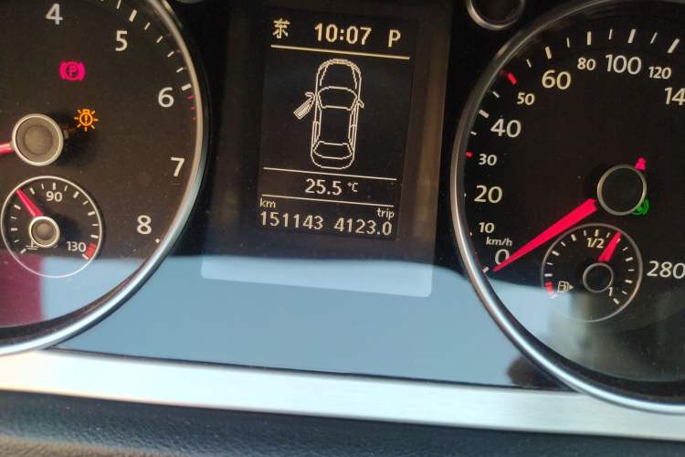 Used Volkswagen CC 2011 2.0 TSI Ultimate Edition Odometer Close Up