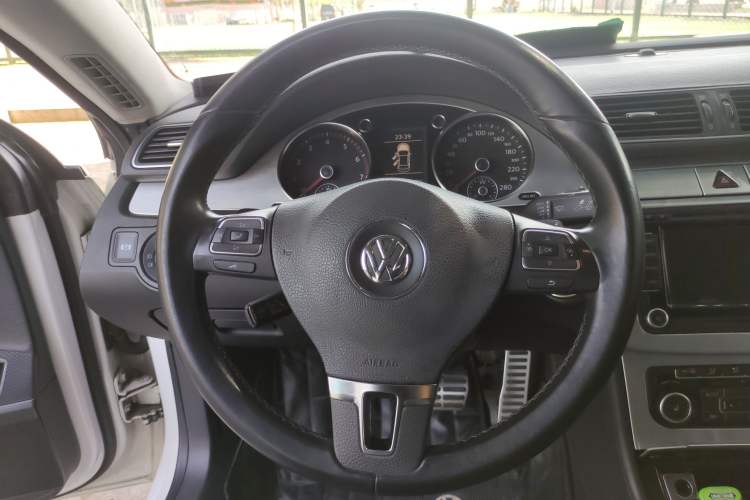 Used Volkswagen CC 2011 1.8TSI Luxury Model Steering Wheel