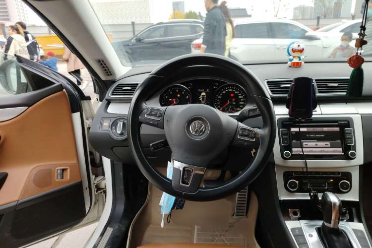 Used Volkswagen CC 2011 2.0 TSI Luxury Edition Steering Wheel