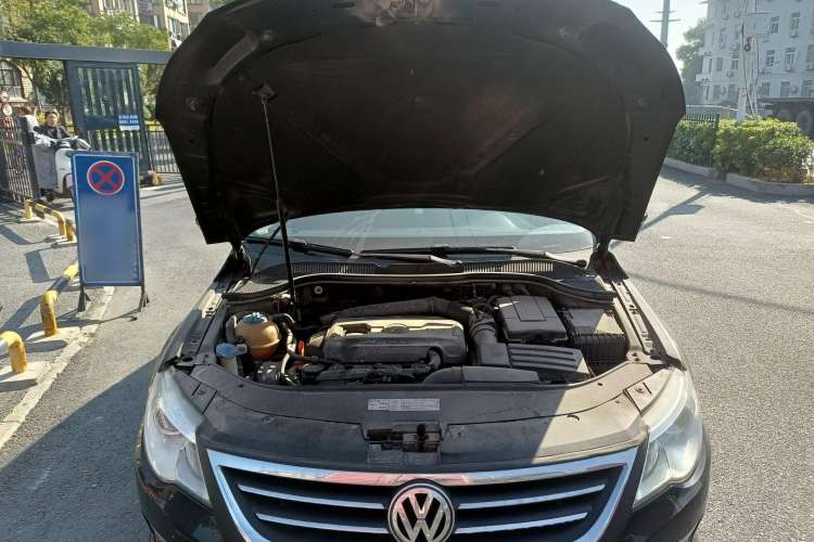 Used Volkswagen CC 2012 1.8TSI Luxury Model Engine Bay