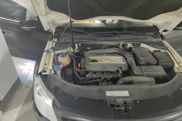 Used Volkswagen CC 2012 2.0 TSI Luxury Model Engine Bay Right