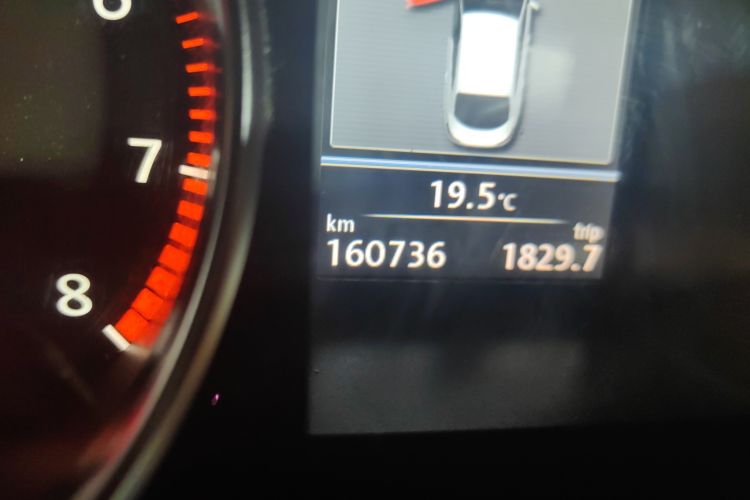 Used Volkswagen CC 2012 2.0 TSI Luxury Model Odometer Close Up