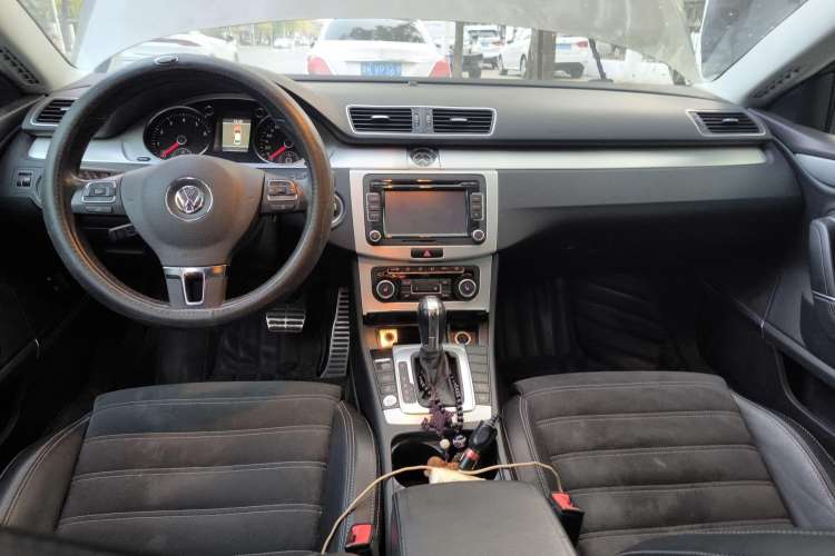 Used Volkswagen CC 2012 1.8TSI Luxury Model Center Console