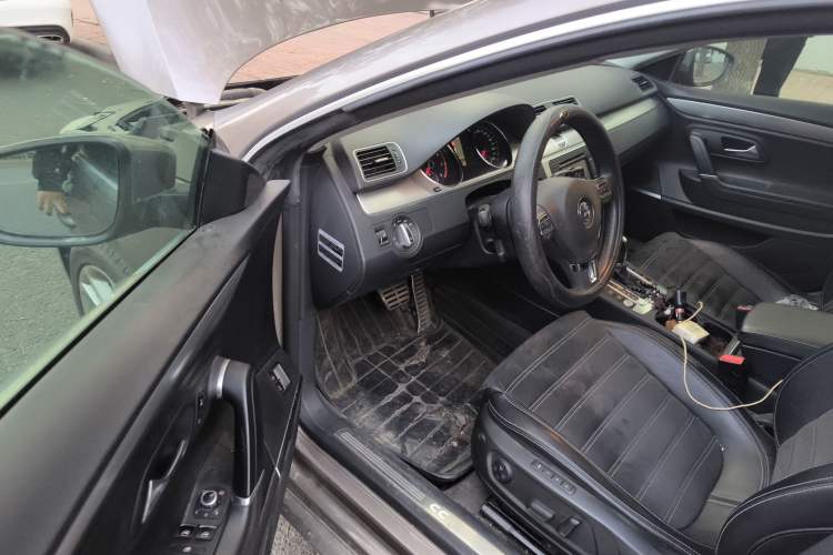 Used Volkswagen CC 2012 1.8TSI Luxury Model Driver Seat