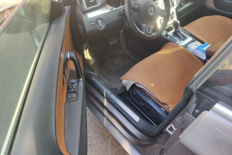 Used Volkswagen CC 2012 2.0 TSI Luxury Model Driver Seat