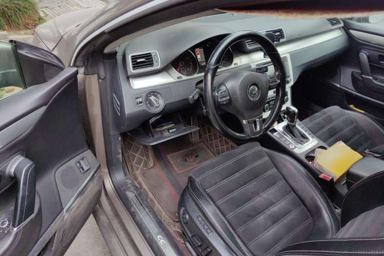 Used Volkswagen CC 2012 2.0 TSI Prestige Edition Driver Seat