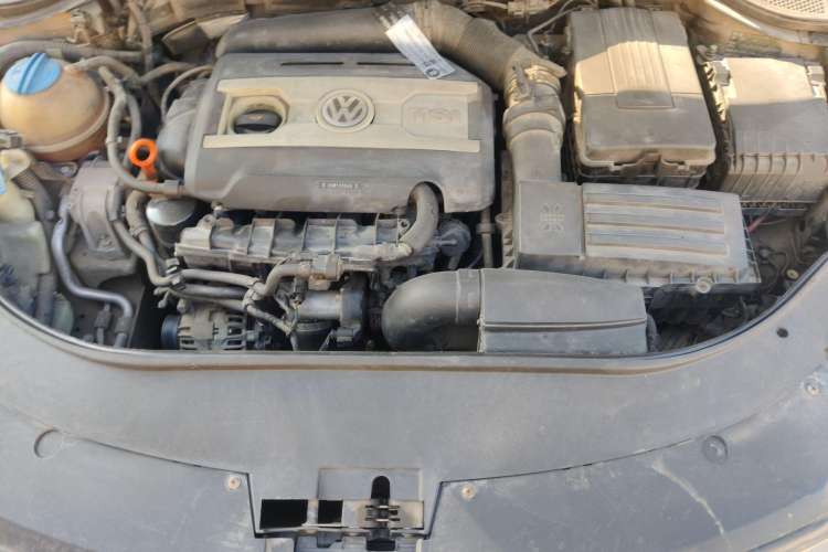 Used Volkswagen CC 2012 2.0 TSI Luxury Model Engine Bay