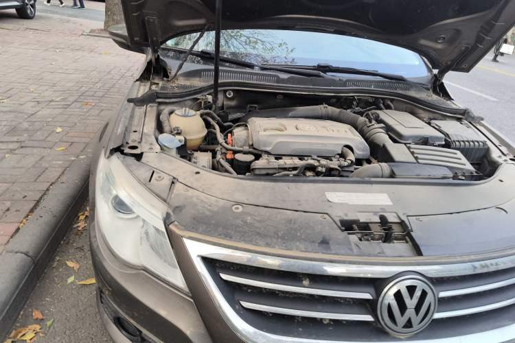 Used Volkswagen CC 2012 1.8TSI Luxury Model Engine Bay Right