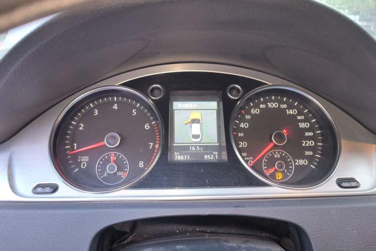 Used Volkswagen CC 2012 1.8TSI Luxury Model Instrument Cluster