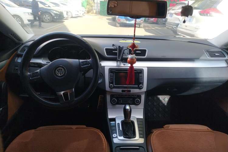 Used Volkswagen CC 2012 2.0 TSI Luxury Model Center Console
