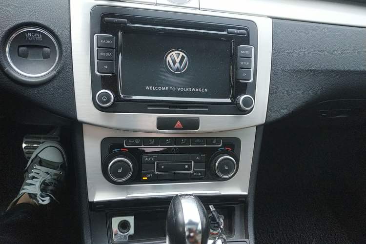 Used Volkswagen CC 2012 2.0 TSI Luxury Model Audio And AC Panel