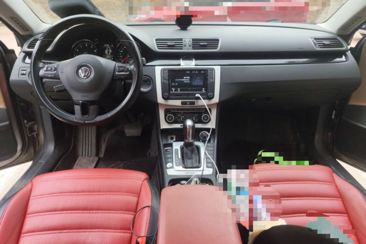 Used Volkswagen CC 2012 3.6 FSI R-Line Center Console