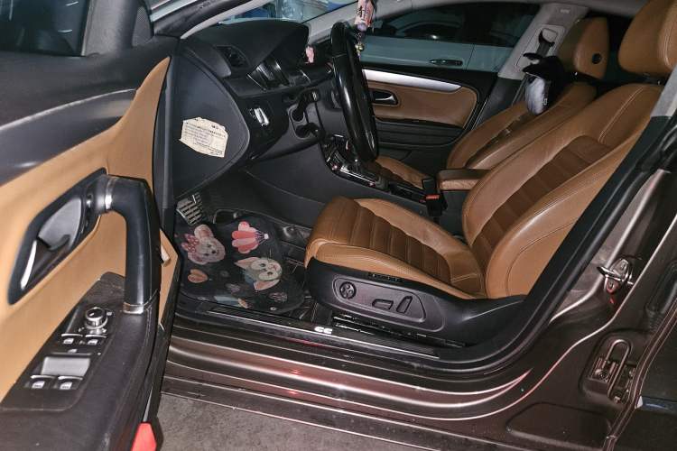 Used Volkswagen CC 2012 1.8TSI Luxury Model Driver Seat