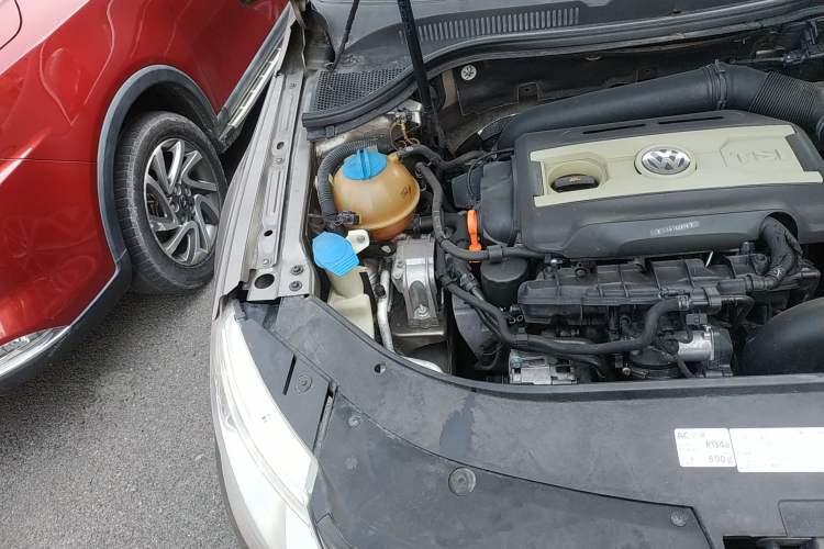 Used Volkswagen CC 2012 2.0 TSI Luxury Model Engine Bay Right